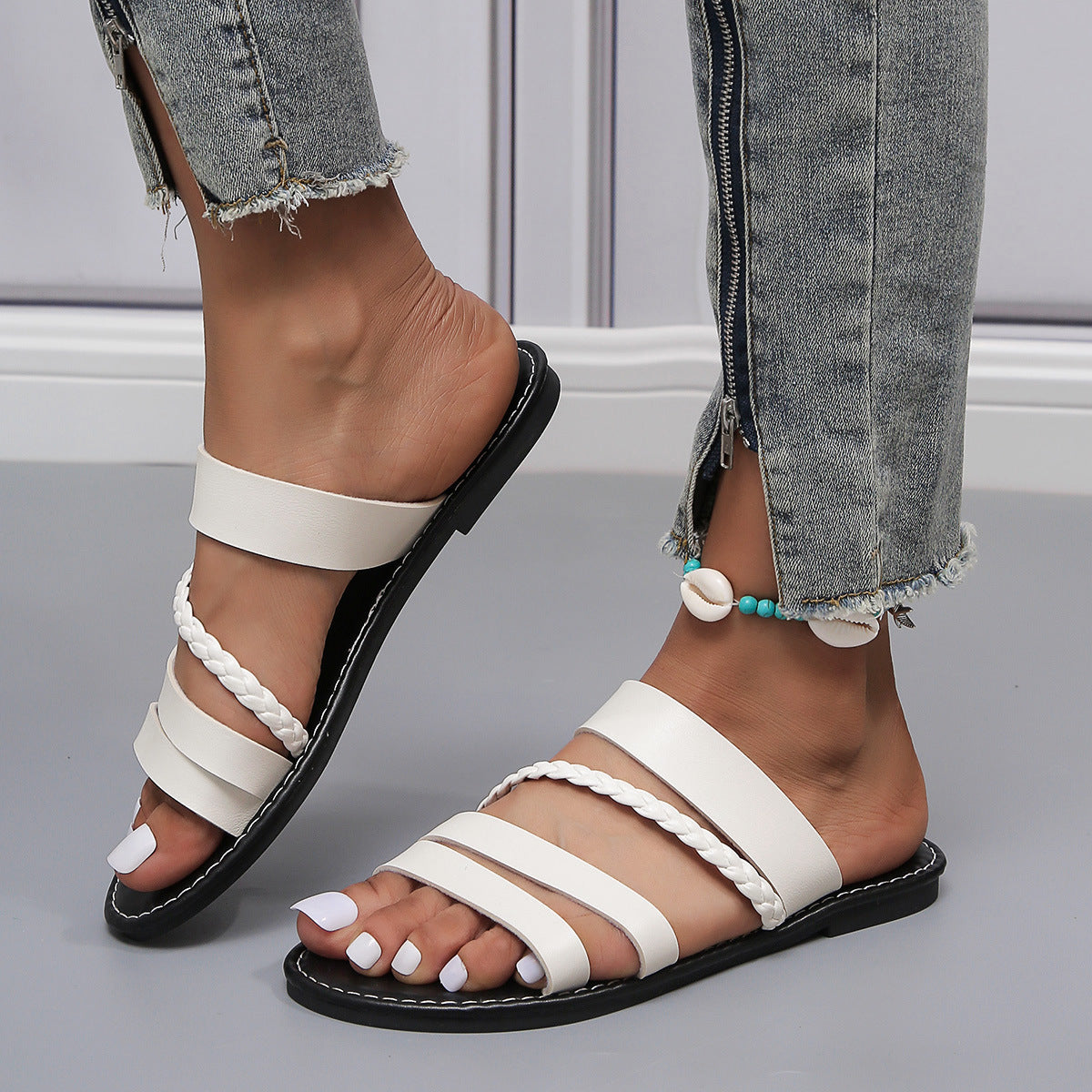 Comfortable Flat Heel Sandals