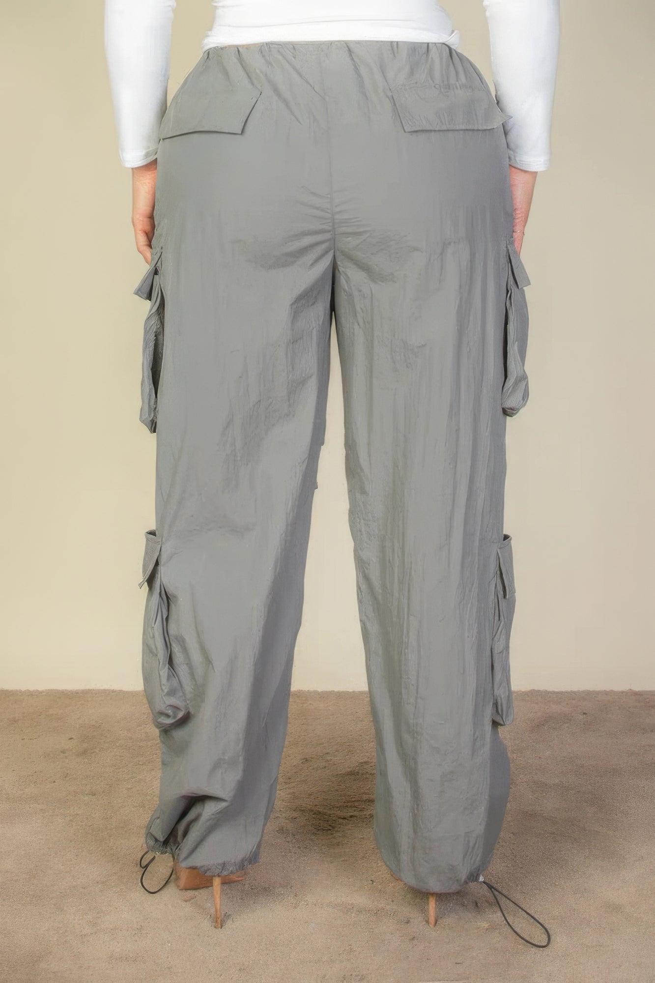 Flap Pockets Drawstring Ruched Parachute Pants